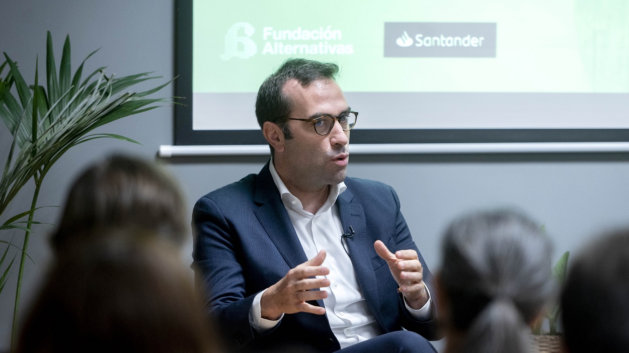 España reduce su saldo deudor con el exterior hasta niveles de hace 20 años. EP