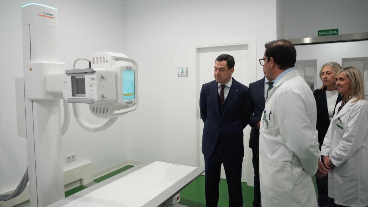 La investigación por posible corrupción en la sanidad de Moreno Bonilla avanza en los tribunales. EP.