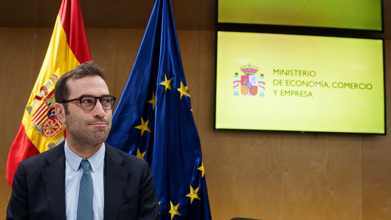 El PIB arranca el año creciendo más de medio punto y la inflación se reduce una décima en abril. EP.